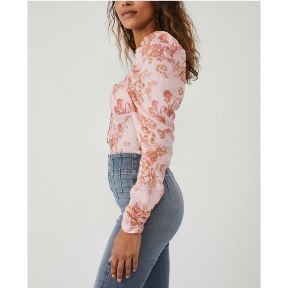 Free People Hilary Printed Top in Pink Combo - Picture 4 of 13